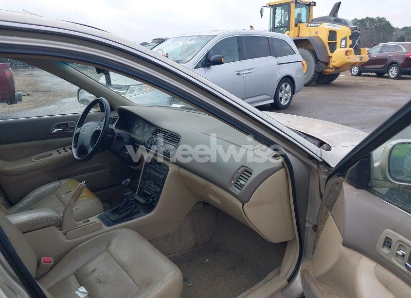 Photo 5 of 1995 Honda Accord EX (VIN 1HGCD5561SA142285)