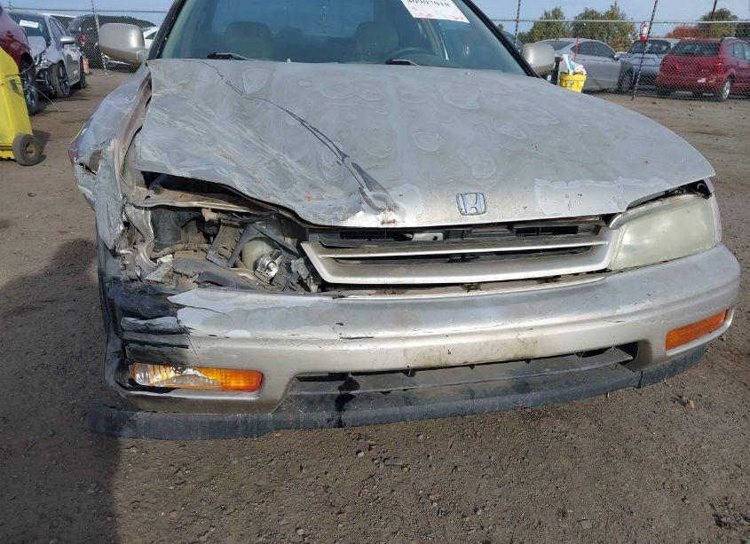 Photo 13 of 1995 Honda Accord EX (VIN 1HGCD5562SA064258)