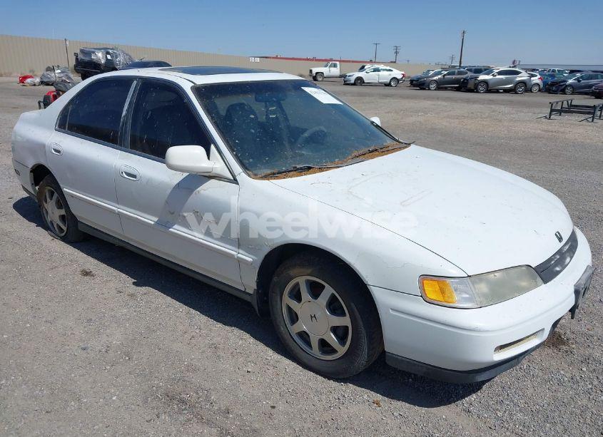 1995 Honda Accord EX (VIN 1HGCD5565SA042044) main photo