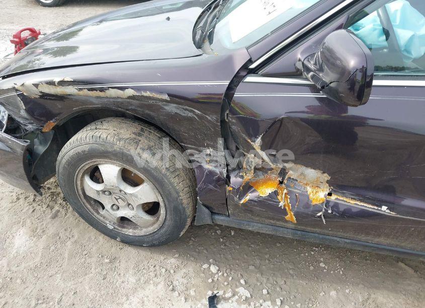 Photo 6 of 1997 Honda Accord SE (VIN 1HGCD5607VA090224)