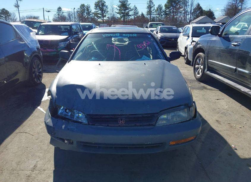 Photo 13 of 1997 Honda Accord SE (VIN 1HGCD5608VA154352)