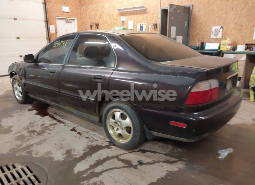 Photo 3 of 1997 Honda Accord SE (VIN 1HGCD5608VA239711)