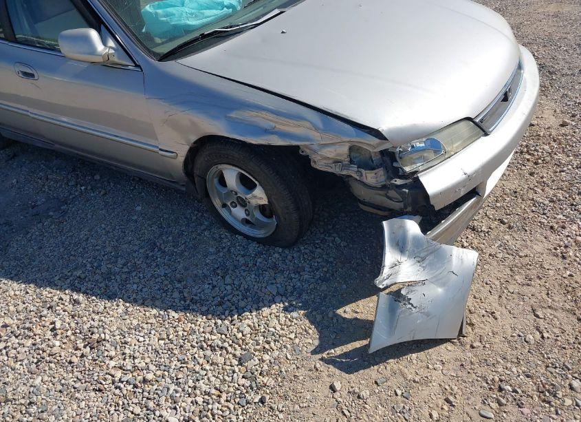 Photo 6 of 1997 Honda Accord SE (VIN 1HGCD560XVA125029)