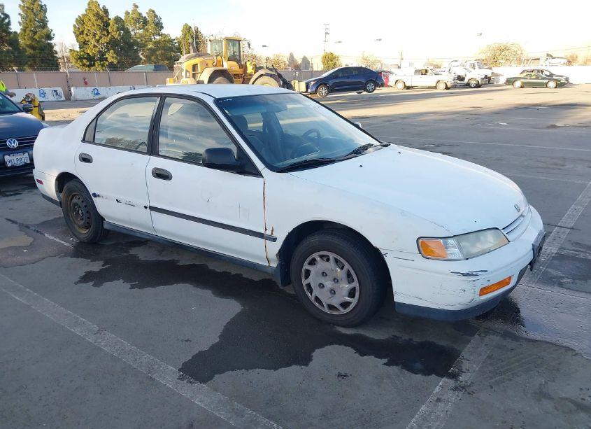 1994 Honda Accord DX (VIN 1HGCD5621RA039891) main photo