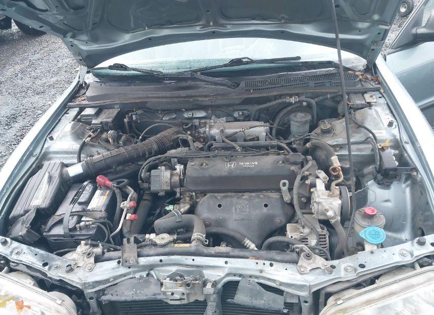 Photo 10 of 1994 Honda Accord DX (VIN 1HGCD5623RA173172)