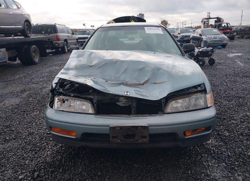 Photo 12 of 1994 Honda Accord DX (VIN 1HGCD5623RA173172)