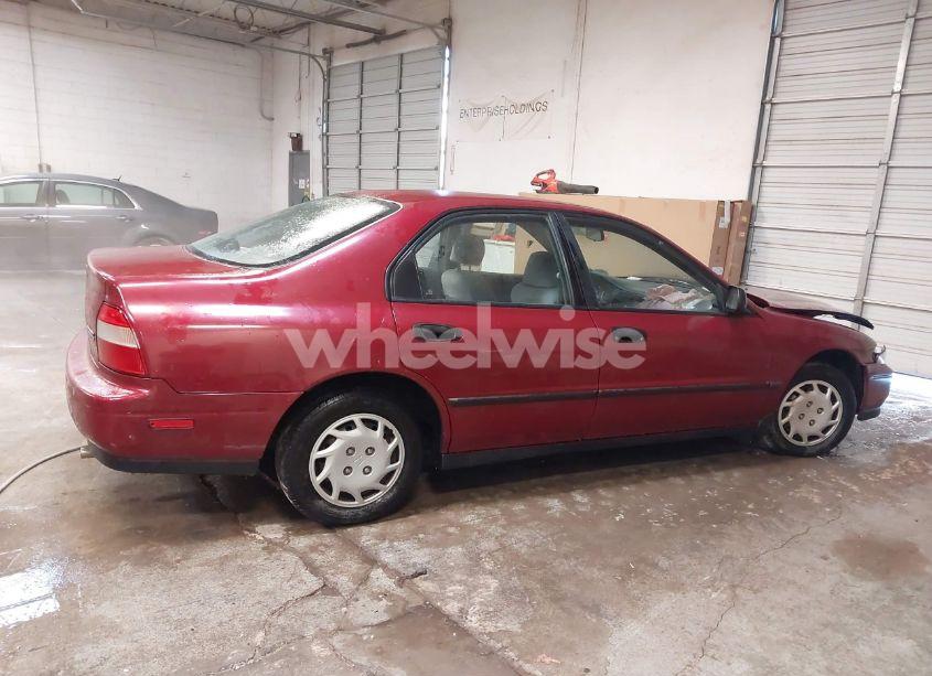 Photo 14 of 1994 Honda Accord DX (VIN 1HGCD562XRA176098)