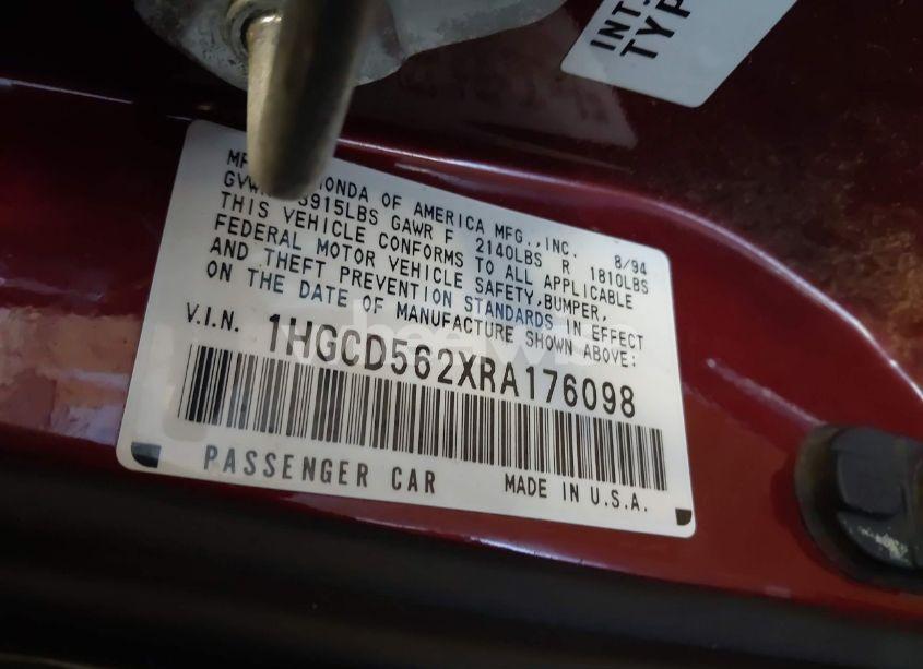 Photo 9 of 1994 Honda Accord DX (VIN 1HGCD562XRA176098)