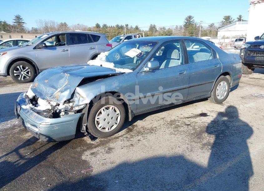 Photo 2 of 1995 Honda Accord LX/EX (VIN 1HGCD5630SA161219)