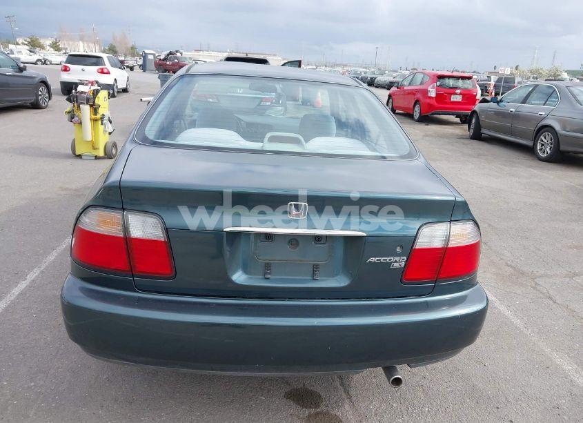 Photo 16 of 1996 Honda Accord LX/EX (VIN 1HGCD5630TA197512)