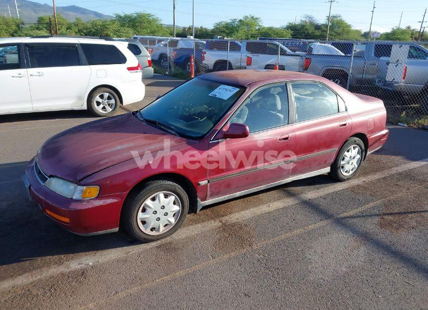 Photo 2 of 1997 Honda Accord LX (VIN 1HGCD5630VA117449)