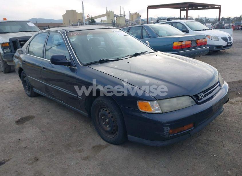 1995 Honda Accord LX/EX (VIN 1HGCD5632SA075930) main photo