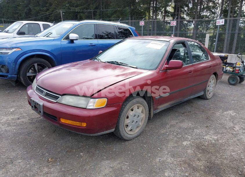 Photo 2 of 1997 Honda Accord LX (VIN 1HGCD5632VA217617)