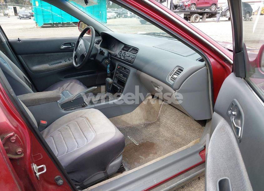 Photo 5 of 1997 Honda Accord LX (VIN 1HGCD5632VA217617)