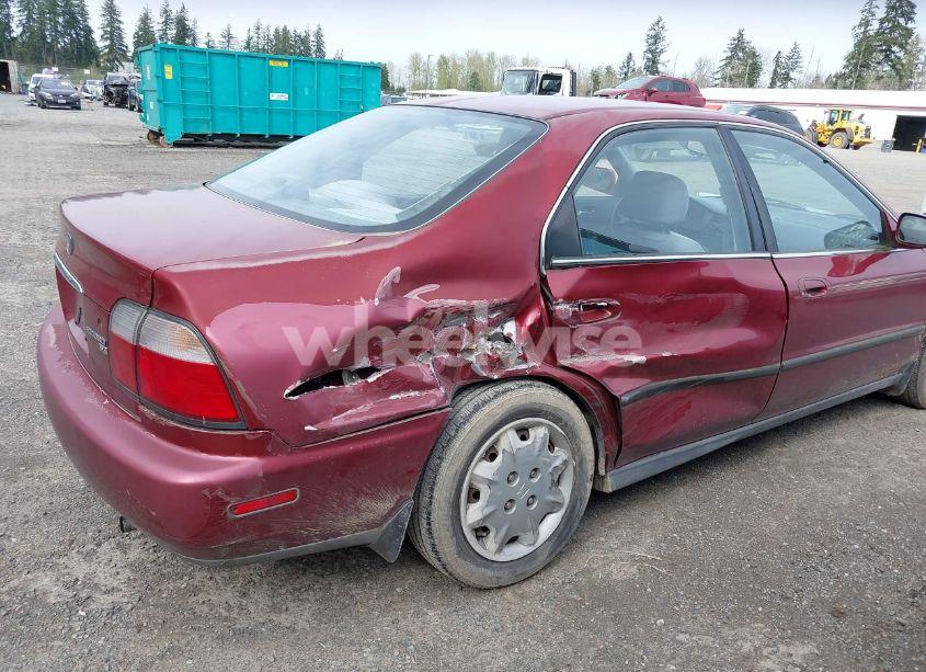 Photo 6 of 1997 Honda Accord LX (VIN 1HGCD5632VA217617)