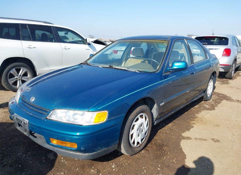 Photo 6 of 1994 Honda Accord LX/EX (VIN 1HGCD5633RA094870)