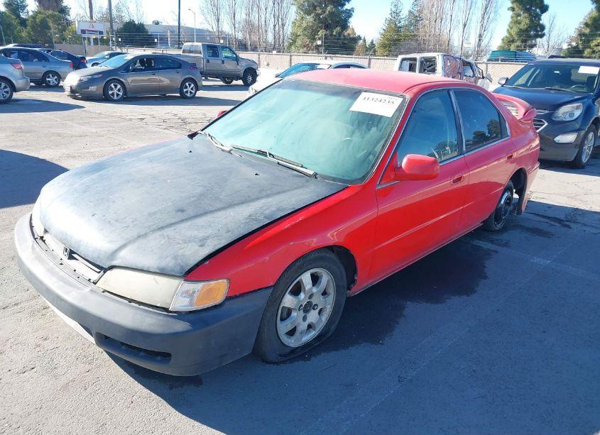 Photo 2 of 1996 Honda Accord LX/EX (VIN 1HGCD5633TA079339)