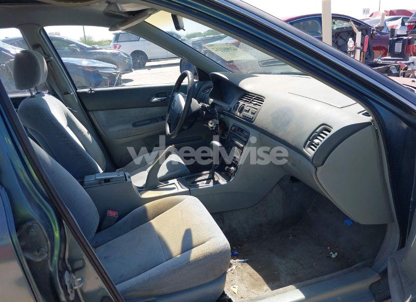 Photo 5 of 1996 Honda Accord LX/EX (VIN 1HGCD5633TA286104)