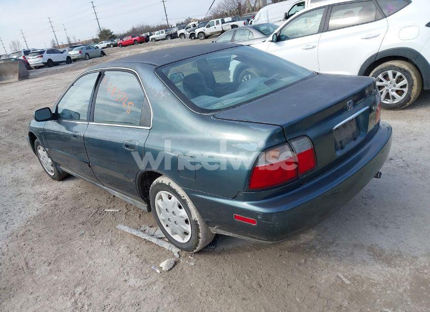 Photo 3 of 1997 Honda Accord LX (VIN 1HGCD5633VA269578)