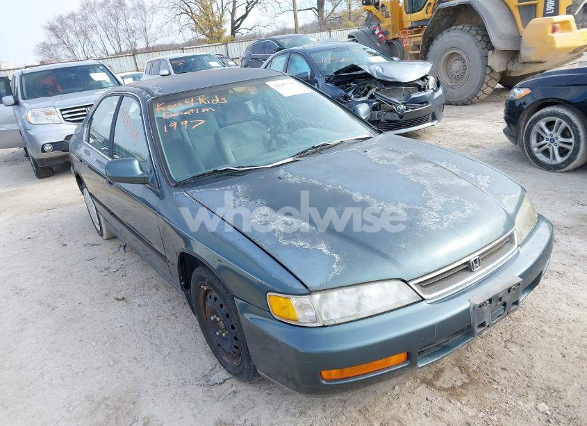 Photo 6 of 1997 Honda Accord LX (VIN 1HGCD5633VA269578)