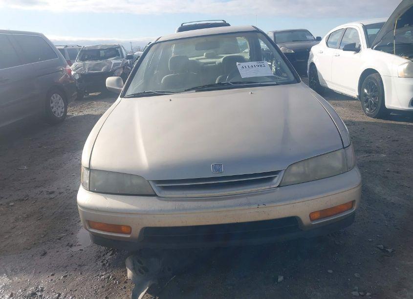Photo 13 of 1994 Honda Accord LX/EX (VIN 1HGCD5634RA055799)