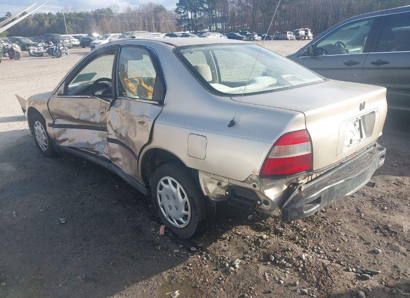 Photo 3 of 1994 Honda Accord LX/EX (VIN 1HGCD5634RA055799)