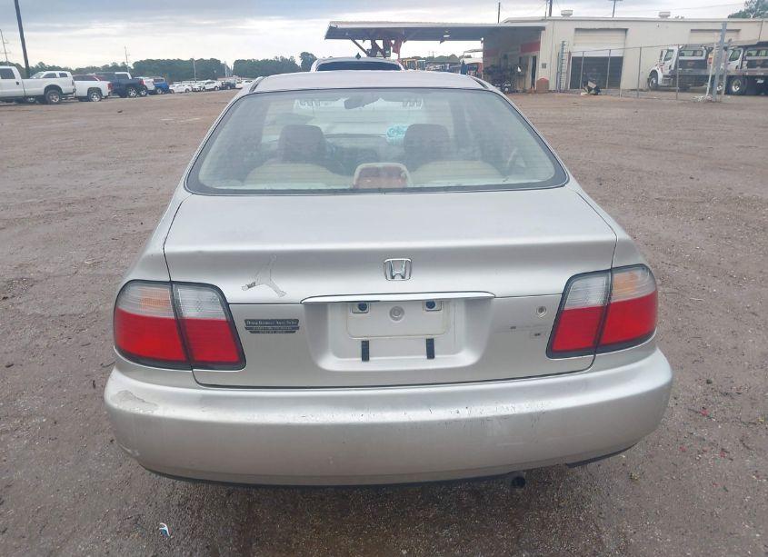 Photo 16 of 1996 Honda Accord LX/EX (VIN 1HGCD5635TA145373)