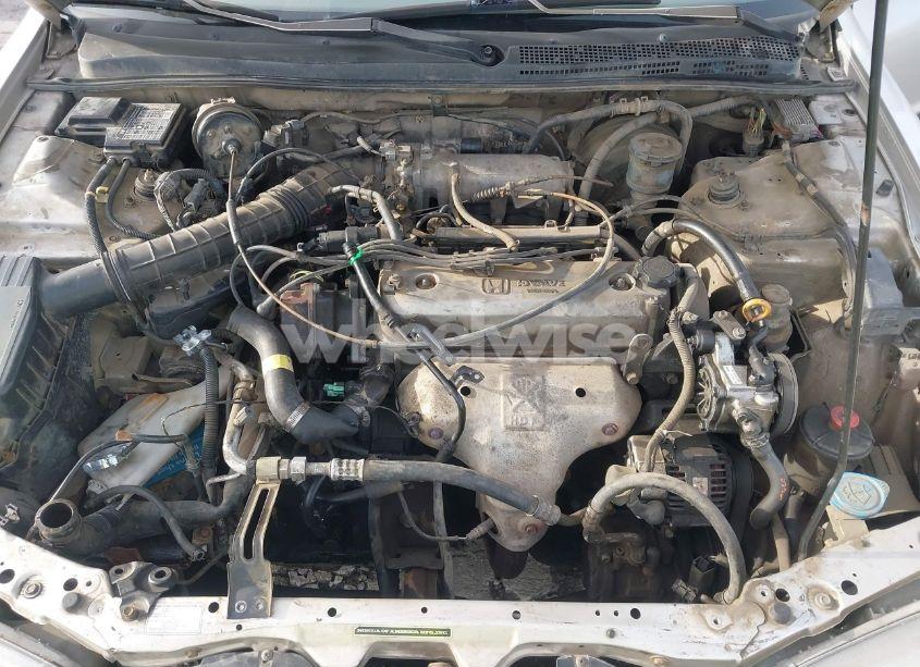 Photo 10 of 1997 Honda Accord LX (VIN 1HGCD5635VA269971)