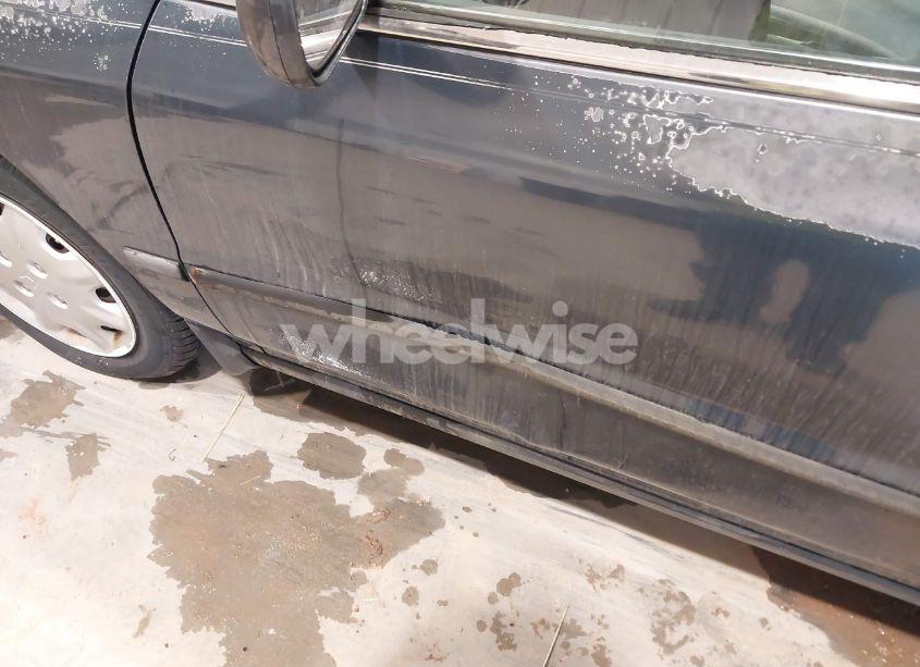 Photo 12 of 1997 Honda Accord LX (VIN 1HGCD5636VA042532)