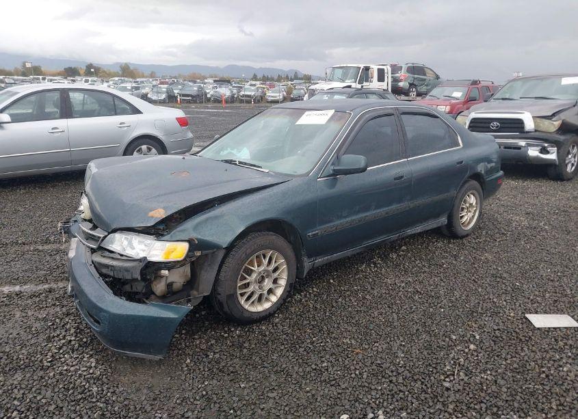 Photo 2 of 1997 Honda Accord LX (VIN 1HGCD5636VA120100)