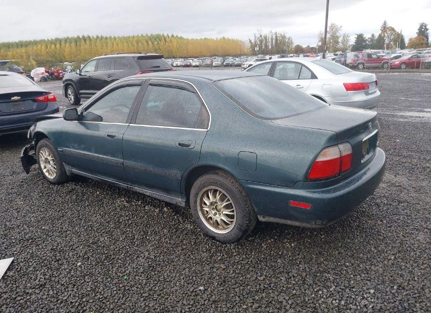 Photo 3 of 1997 Honda Accord LX (VIN 1HGCD5636VA120100)