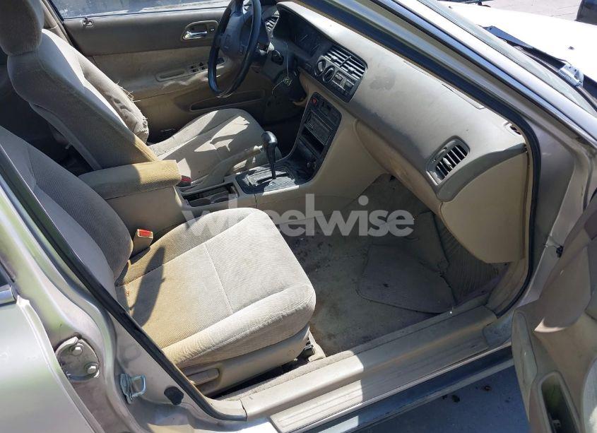 Photo 5 of 1996 Honda Accord LX/EX (VIN 1HGCD5638TA119057)