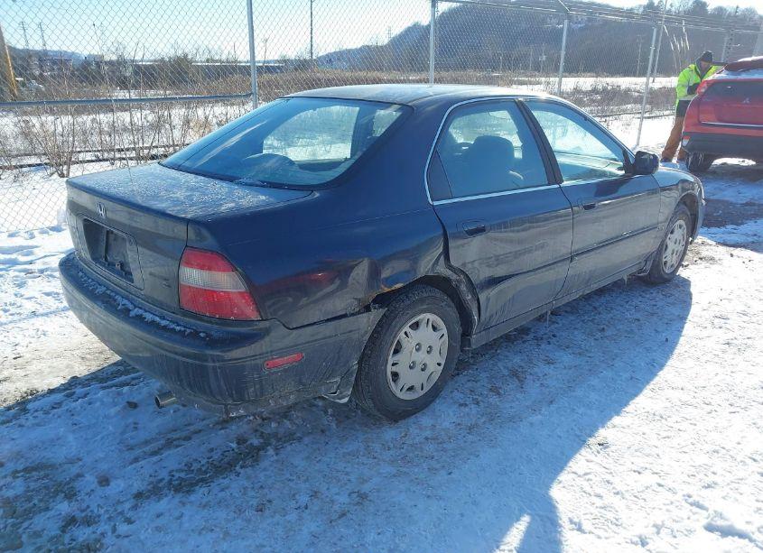 Photo 4 of 1995 Honda Accord LX/EX (VIN 1HGCD5639SA036106)