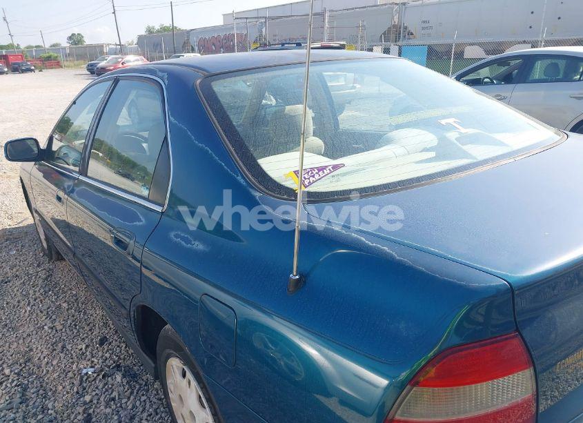 Photo 6 of 1995 Honda Accord LX/EX (VIN 1HGCD5639SA112648)