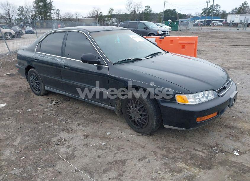 1996 Honda Accord LX/EX (VIN 1HGCD5639TA040206) main photo