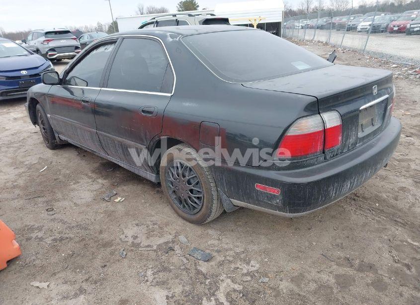 Photo 3 of 1996 Honda Accord LX/EX (VIN 1HGCD5639TA040206)