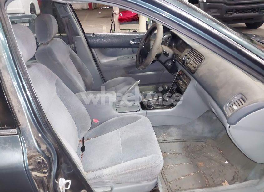 Photo 5 of 1996 Honda Accord LX/EX (VIN 1HGCD5639TA189876)