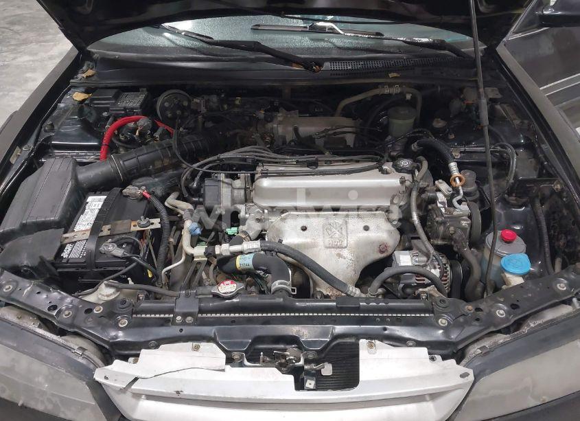 Photo 10 of 1997 Honda Accord LX (VIN 1HGCD5639VA008584)