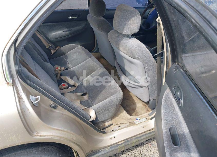 Photo 8 of 1995 Honda Accord LX/EX (VIN 1HGCD563XSA013868)