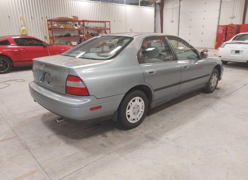 Photo 4 of 1995 Honda Accord LX/EX (VIN 1HGCD563XSA163253)