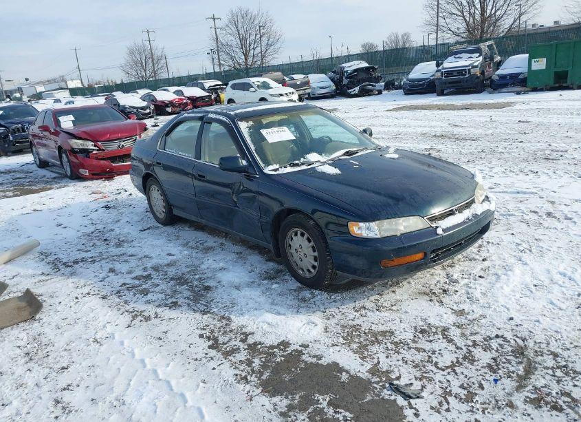 1997 Honda Accord EX (VIN 1HGCD5650VA086561) main photo