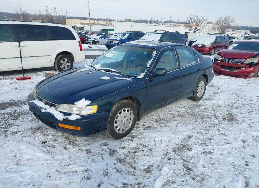 Photo 2 of 1997 Honda Accord EX (VIN 1HGCD5650VA086561)
