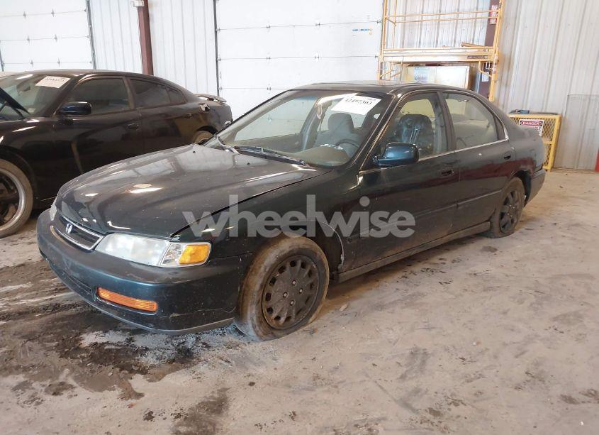 Photo 2 of 1997 Honda Accord EX (VIN 1HGCD5651VA243837)