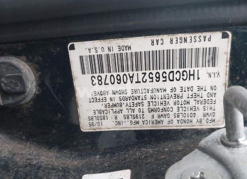 Photo 9 of 1996 Honda Accord EX/EX-R (VIN 1HGCD5652TA060783)