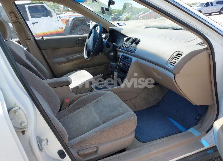 Photo 5 of 1997 Honda Accord EX (VIN 1HGCD5653VA201234)