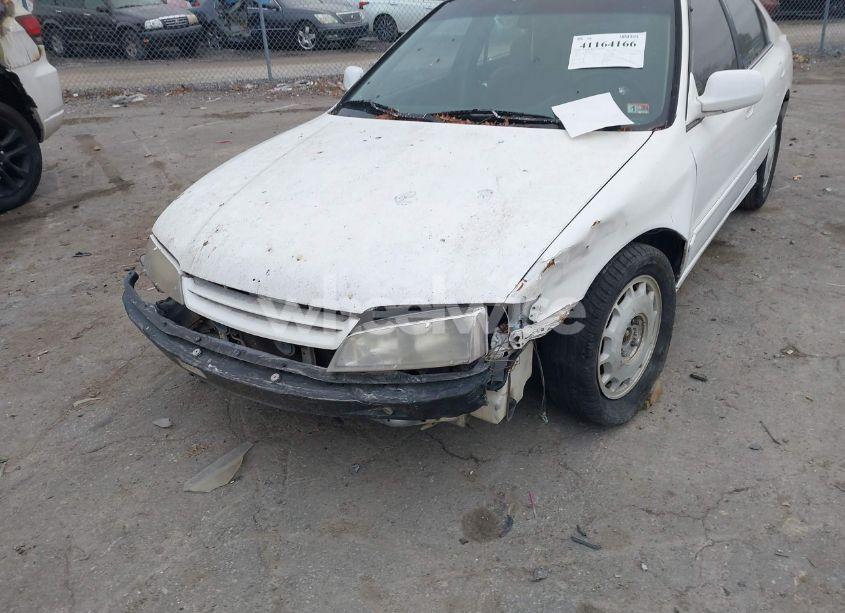 Photo 6 of 1995 Honda Accord EX (VIN 1HGCD5658SA090496)