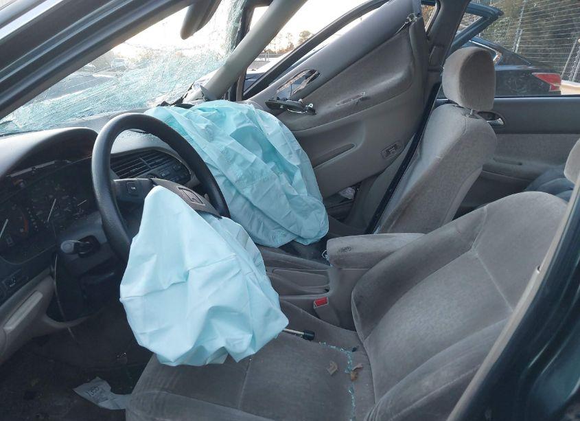 Photo 5 of 1997 Honda Accord EX (VIN 1HGCD5658VA266032)