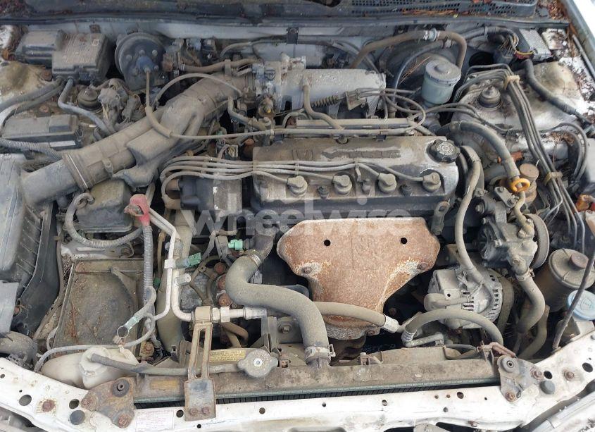 Photo 10 of 1996 Honda Accord EX/EX-R (VIN 1HGCD565XTA188303)