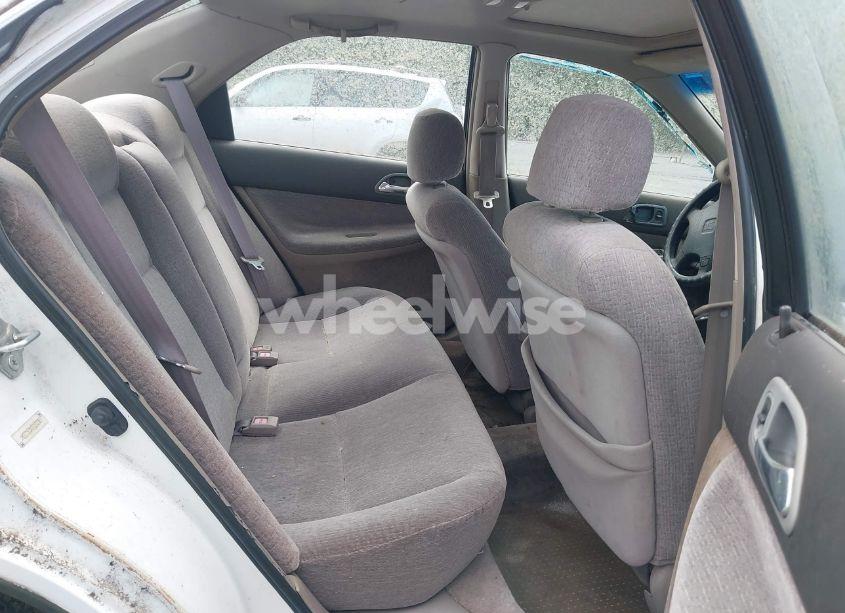 Photo 8 of 1996 Honda Accord EX/EX-R (VIN 1HGCD565XTA188303)