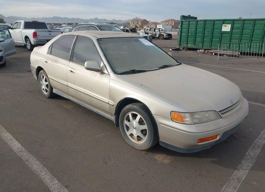 1995 Honda Accord EX (VIN 1HGCD5666SA120975) main photo